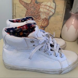 Christian Lacroix  sneakers 👟 size 9
